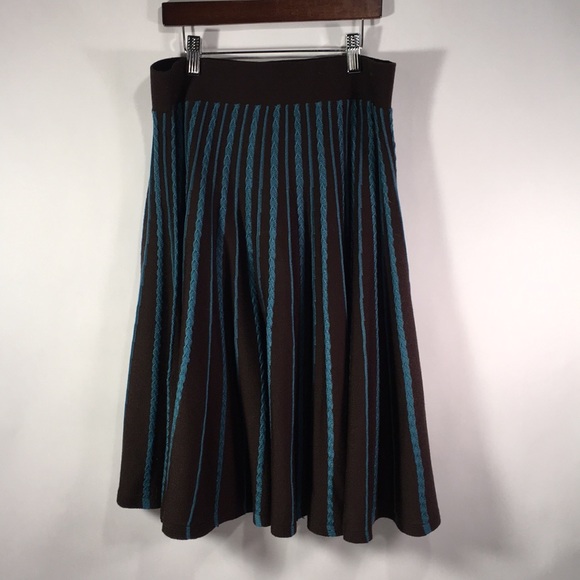 Urban Outfitters Dresses & Skirts - NWT Kimchi & Blue Skirt from Urban Outfitters